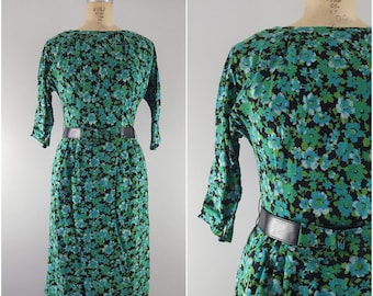 Vintage 1960s Green Floral Dress / Vintage 60s Dress / Fitted Dress / Medium