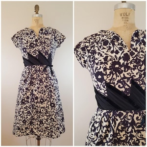 Vintage 1960s Dress / Black and White Floral / XS