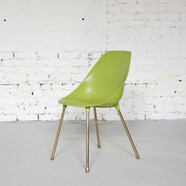 Mid Century Retro Light Green Plastic Shell Chair - 60s 70s Eames Style