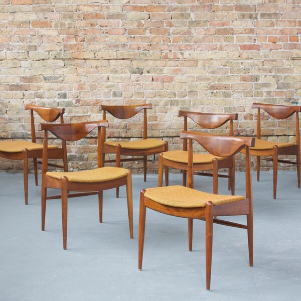 Mid Century Danish Style Dining Chairs - 50s 60s Mad Men - Moller Look -