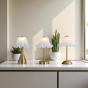 Vintage Flower Table Lamp | Floral Brass Desk Light | Mini Dimmable Bedside Lamp | Cute Portable Accent Lighting for Bedroom or Office