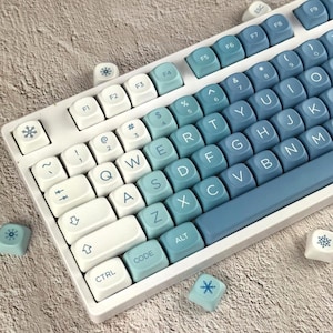 125 Keys Ice Blue Gradient Keycap Set, Pastel Blue Gradient Set for Mechanical Keyboard, MOA Profile, PBT Material, Cute Blue Keycap Set