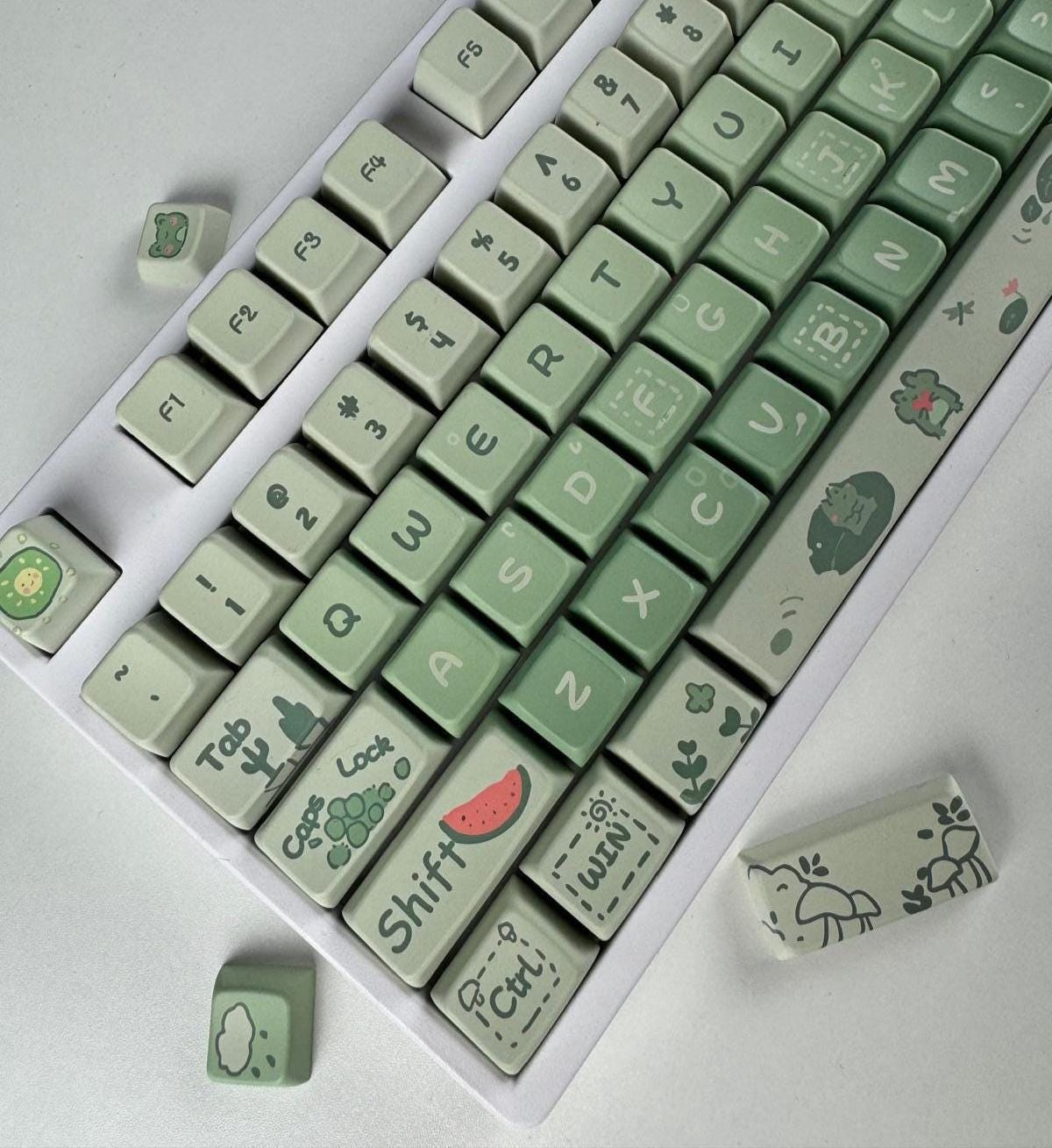Green Frog Keycaps, Cute Keycaps for Mechanical Keyboard, Custom Keycaps, 148 Keys, MDA Profile, PBT Material, Cute Frog Gifts
