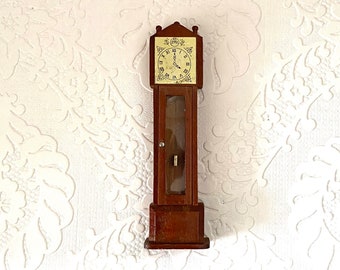 DOLLHOUSE MINIATURE Collectible WORKING Fairy Tale Grandmother WONKY Clock