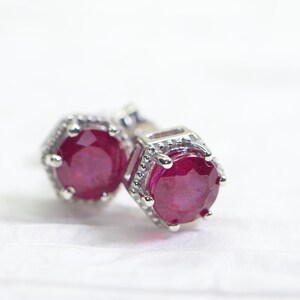 Natural Ruby Stud Earrings: Sterling Silver Basket Setting, 7mm Round