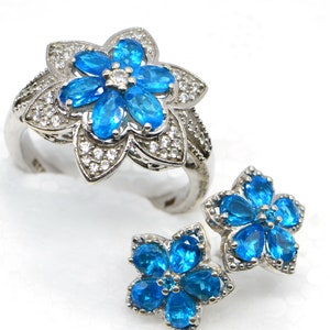 Neon Blue Apatite Ring and Earrings Set Flower Design Jewelry  Sterling Silver bright blue Gemstone Women Gift