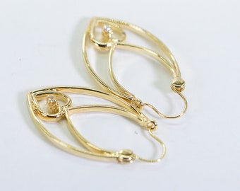 Vintage 80th Solid 14K Gold Diamond Gypsy Design Earrings Oval Gold Hoops Gift Idea For Mother Daughter