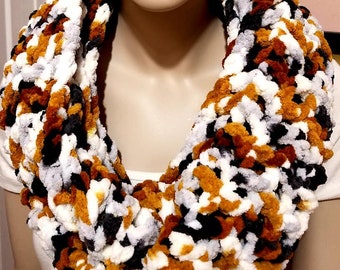 Crochet Infinity Scarf, Fall Scarf, Chunky Infinity Scarf, Fall Colors,  Comfy and Cozy Scarf, Winter Scarf, Infinity Crochet