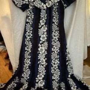 Blue Hawaiian Floral Vintage MuMu Large and Lovely