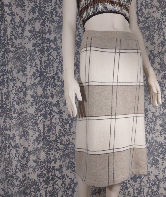 Knit Plaid Wool Skirt - image 5