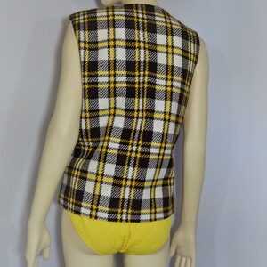 Double-breasted plaid vest image 4
