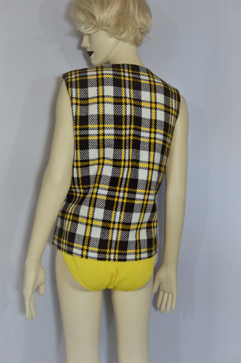 Double-breasted plaid vest image 4