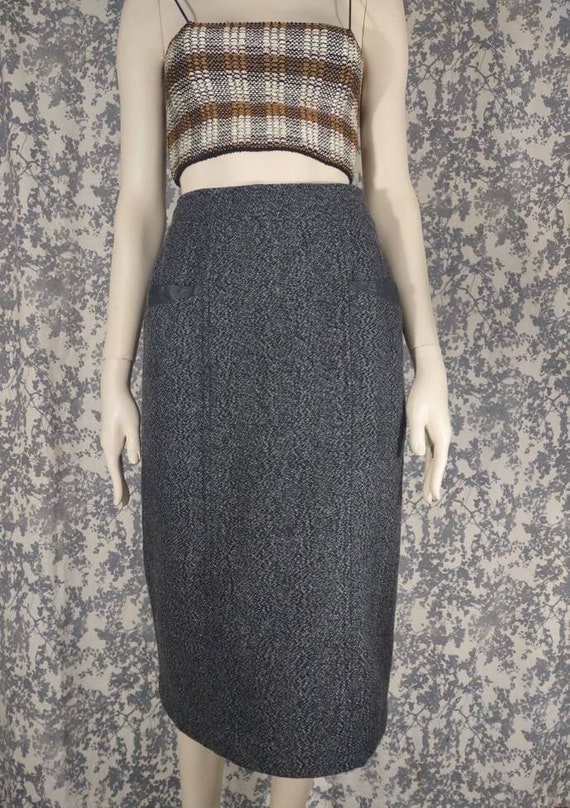 Grey wool and leather skirt