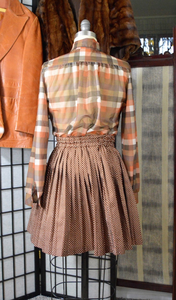 brown polka dot skirt