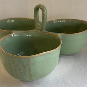 Karen Neuburger 3 Part Condiment Server With Middle Handle Willow Collection