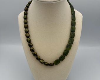 Moss & Metallic Split Beaded Necklace