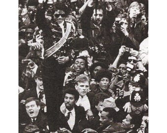 Michael Jackson c. 1980s Crowd Fans Paparazzi Wave Photo Print Music Icon