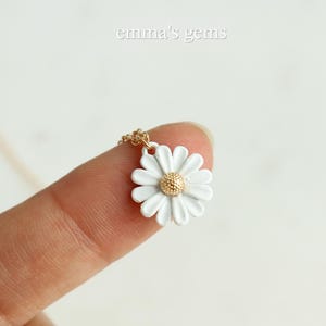Dainty White Daisy Charm Necklace, Tiny Gold Dipped, Flower Jewelry, Women&#39;s Pendant for Birthdays, Gifts and Occasions