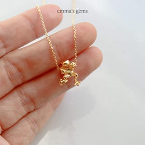 Cute Climbing Frog Charm Necklace, Amphibian, Dainty Gold, Rainforest, Unique Minimal Jewelry, Women's Pendant, Gift, Daughter, Bridesmaid