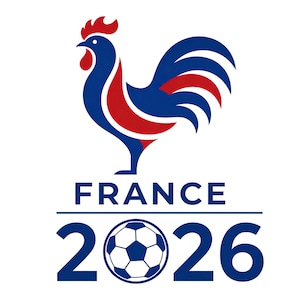 Peut inclure: Un coq bleu, rouge et blanc stylisé, symbole de la France, sur fond blanc. Le mot "FRANCE" est écrit en bleu, avec le chiffre "2026" et un ballon de football.