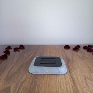 Graue Beton-Seifenschale, minimalistischer handgefertigter Bar-Seifenhalter, modernes Badezimmerzubehör, abflussfreundliches Design