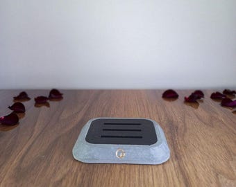 Gray Concrete Soap Dish, Minimalist Handcrafted Bar Soap Holder,  Modern Bathroom Accessory, Drain-Friendly Design