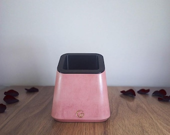 Dusty Rose Concrete Toothbrush Holder: Minimalist Bathroom Organizer