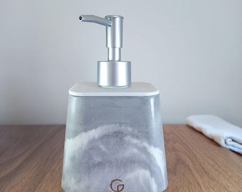 Handmade Marbled Concrete Soap Dispenser: Modern Minimalist Bathroom Decor