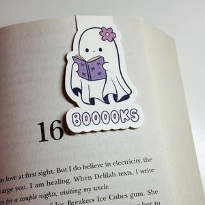 Boooooks Cute Ghost Magnetic Bookmark, Handmade Book Accessories, Halloween Bookmark