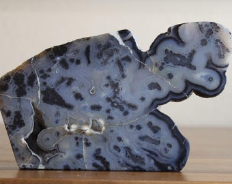 Self-Standing Bubble Agate Geode – Natural Druzy Crystal Display Stone