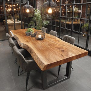 Live Edge Esstisch in Walnuss - Handgefertigter Massivholztisch - Rustikaler Moderner Bauerntisch - Individueller Holztisch für Küche oder Büro