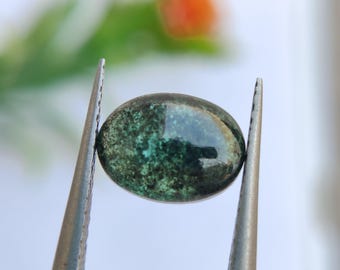 Natural Zambian Emerald Cabochon, Oval Green Gemstone, 1.95 CTS (9x7x4 mm)