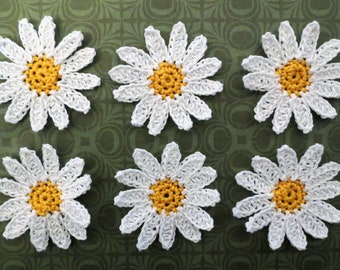 Crochet Flower Small Daisy Applique Embellishment Yellow White 6 Pcs