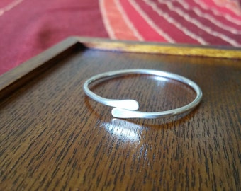 Single Sterling silver Baby Bangle.