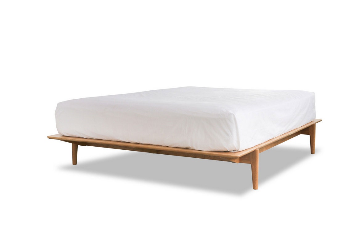 Solid Wood Platform Bed Frame Available in other woods   Etsy.de