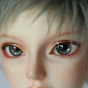 Grey Sparkle BJD Doll Eyes: Resin Dollfie Eyes (10-20mm)