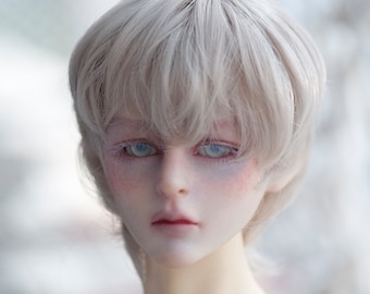 BJD Doll Wig: Short Pale Blonde Spiked Style (8-9 inch)