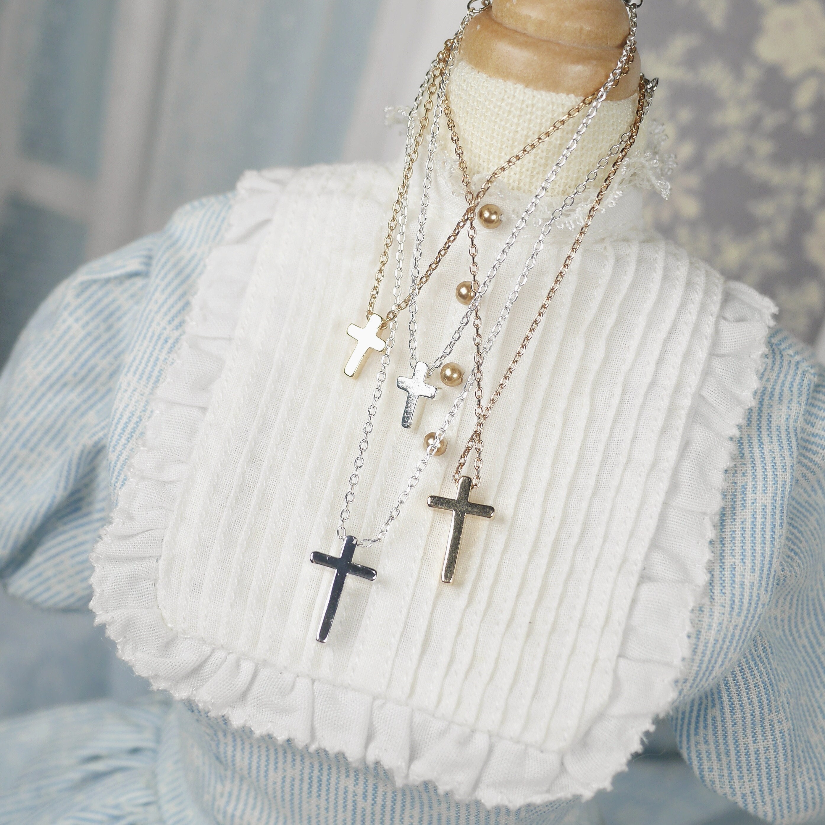 Kreuz Halskette aus Metall für BJD Puppen: 1/3 SD, 1/4 MSD, 1/6 YoSD
