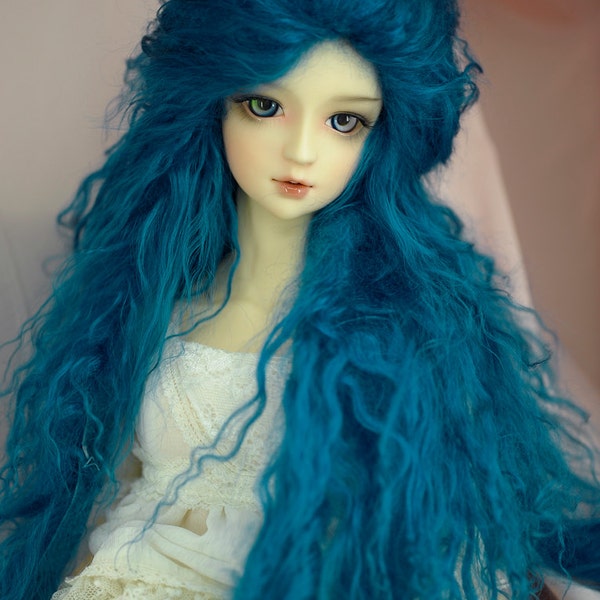 10 in"lange Peacock Blue Tibetaanse Mohair golvende pruik voor Volks BJD SD poppen