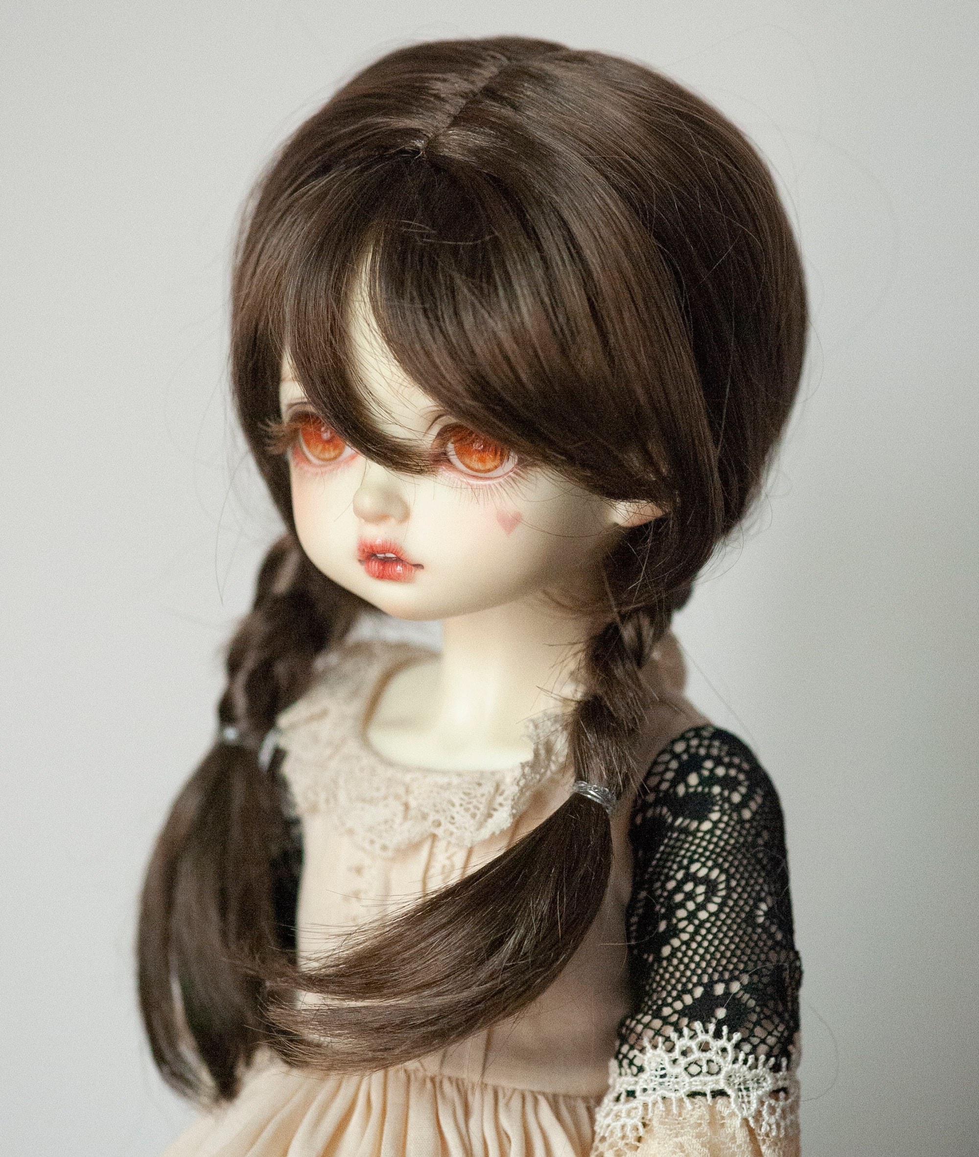 ダークブラウンの三つ編みドールウィッグ、9～10インチ、BJD、SD