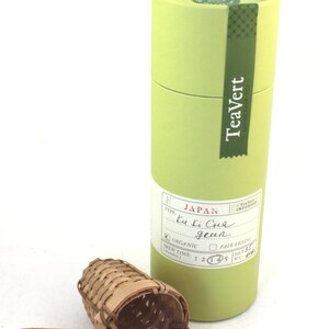 Organic Japanese Kuki Cha loose leaf green tea with Bamboo Infuser, 35 Servings Canister.