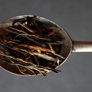 Golden Tian Hong Yunnan  Loose Leaf Black Tea, 100g bag.