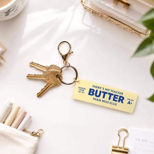 Llavero personalizado con forma de bolsa de mantequilla a granel. Recuerdo personalizado para viaje de chicas. Regalo para grupo de amigas. Idea de regalo para compañero de trabajo que se va. imagen 7