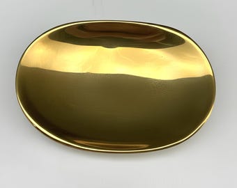 Handcrafted Solid Brass Soap Holder – Elevate Your Bath Experience with Artisan Elegance
