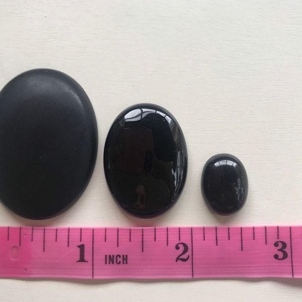 Black Onyx Cabochon / Pocket Stone / Alter Crystal / Palm Stone / Worry Stone / Crystal Healing / Meditation / Yoga / Reiki