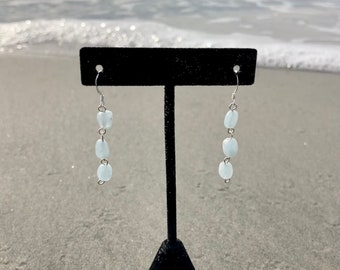 Sterling Silver Dangle Earrings with Aquamarine Stones / Gemstone Jewelry / Aquamarine Earrings / Healing Crystal Jewelry / March Birthstone