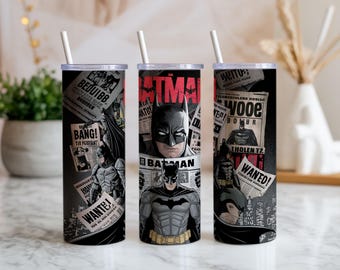 Diseño PNG para vaso térmico de 20 oz con héroe enmascarado / Diseño de sublimación de collage de periódico de cómic oscuro / Archivo de descarga digital de ciudad criminal cruda