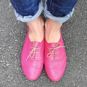 fuchsia ladies dress shoes The Maple Fuchsia Leather Pump Fuchsia Sole Women Shoe  Heels