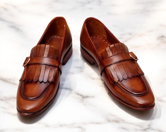 Handgefertigte italienische Leder Quaste Loafers: Herren Slip-On Abendschuhe