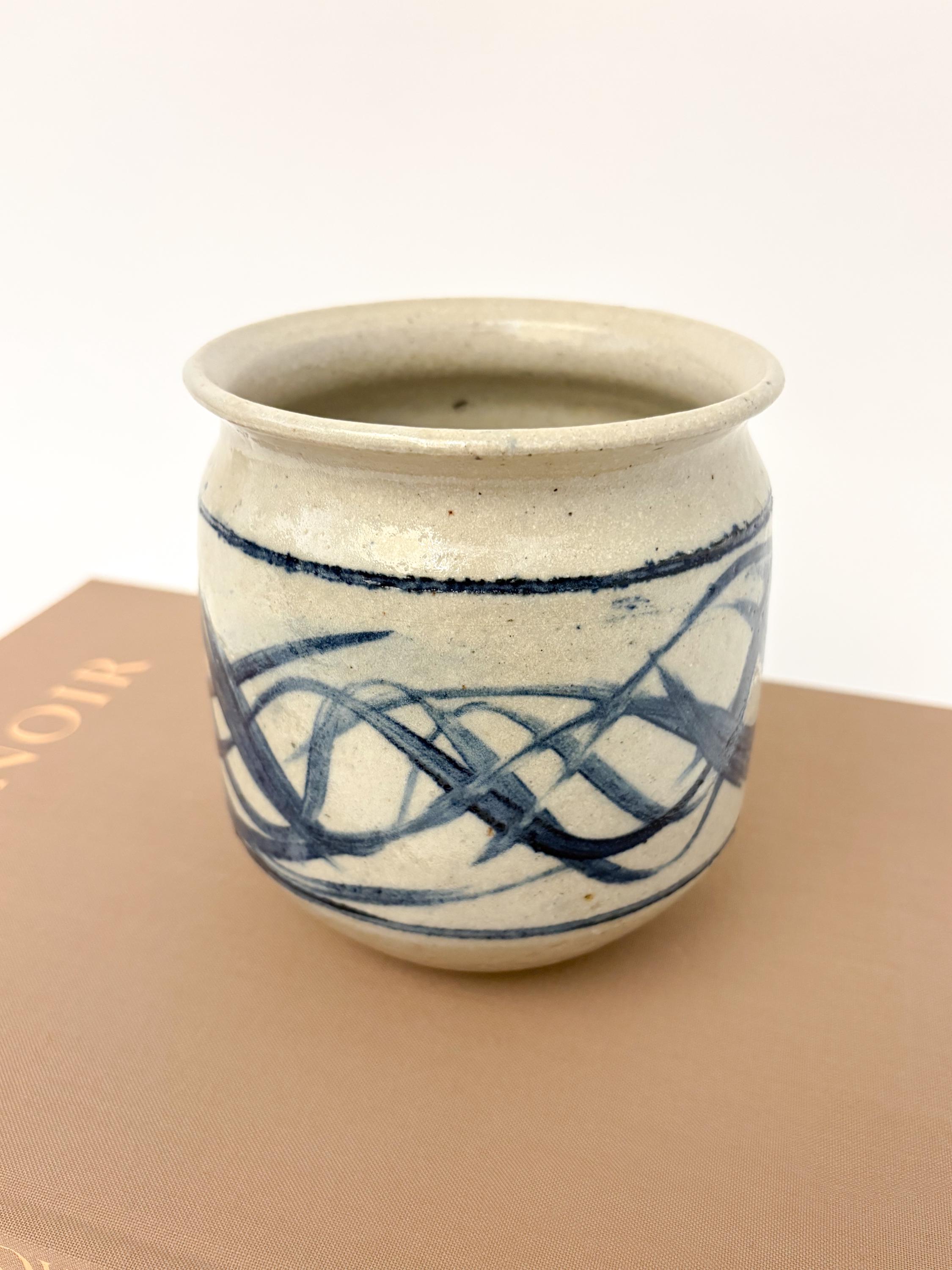 スタジオ　ポタリー Vintage Studio Pottery Blue Swirl Planter Vase Pot - Etsy Israel